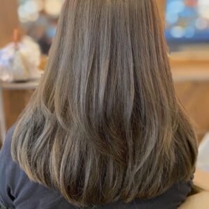 女生長髮造型