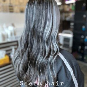 挑染：傘骨染(Umbrella Highlights)：立體層次感翻倍的日系指標